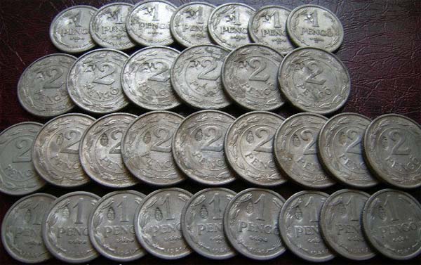 Alumínium 1 és 2 pengős érmék hamis sarló-kalapács és koronás címer ellenjeggyel