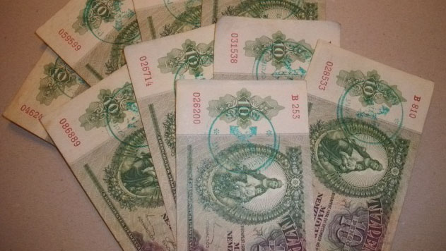 10 pengő hamis nyilas bélyegzések